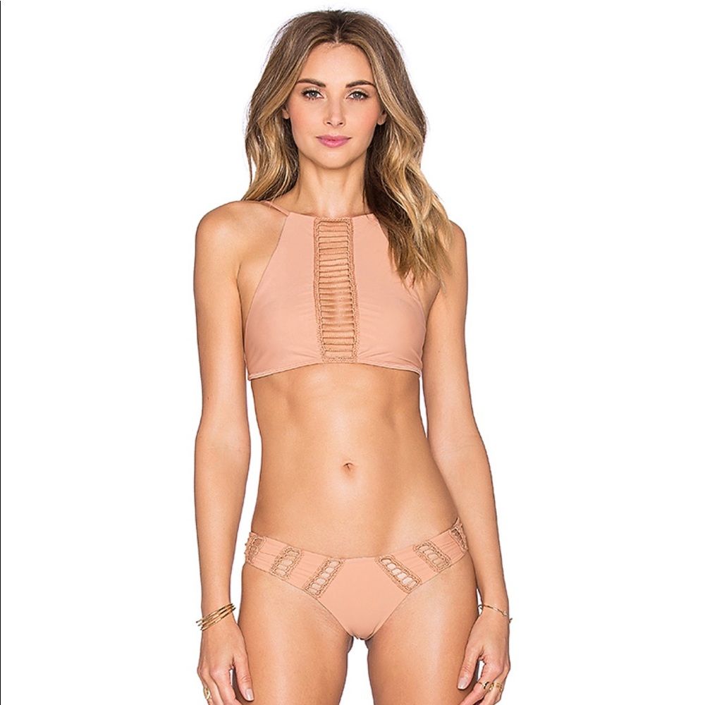 ACACIA Malibu Bikini Top Beige halter